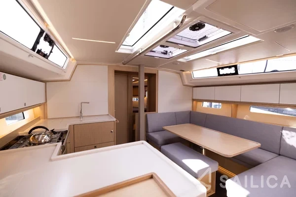 Bavaria 46 Cruiser - Yacht Charter Sailica