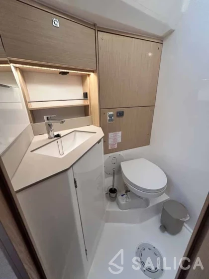 Bavaria 46 Cruiser - Yacht Charter Sailica