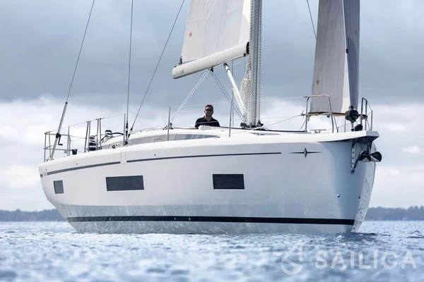 Bavaria 46 Cruiser - Yacht Charter Sailica