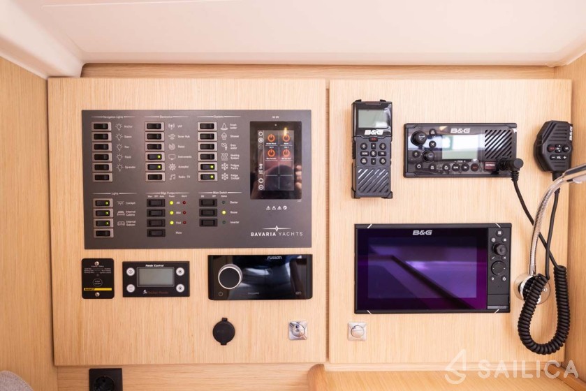 Bavaria 46 Cruiser - Yacht Charter Sailica