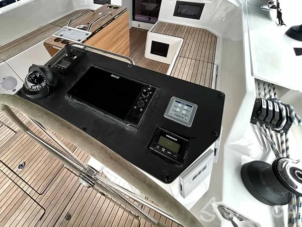 Bavaria 46 Cruiser - Yacht Charter Sailica