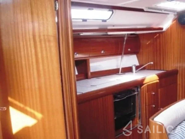 Bavaria 38 - Yacht Charter Sailica
