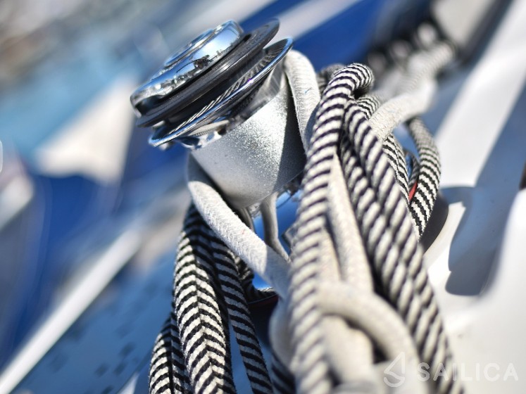 Bavaria 44 - Yacht Charter Sailica