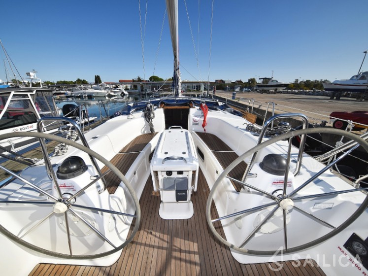 Bavaria 44 - Yacht Charter Sailica