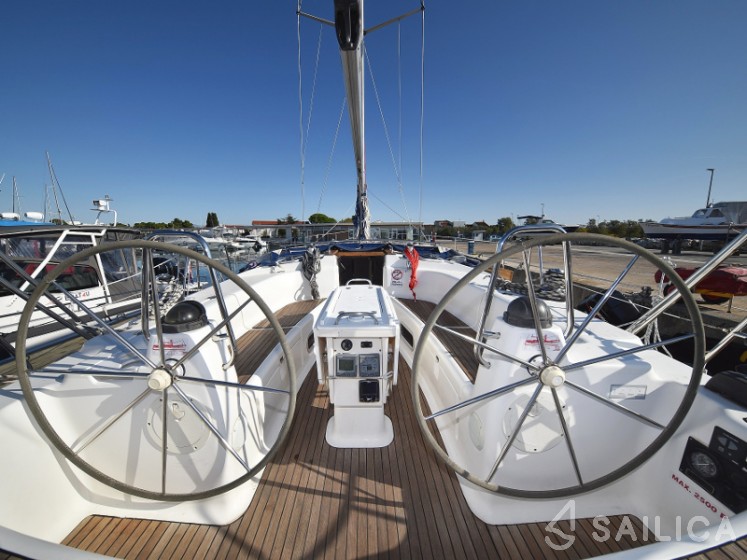 Bavaria 44 - Yacht Charter Sailica