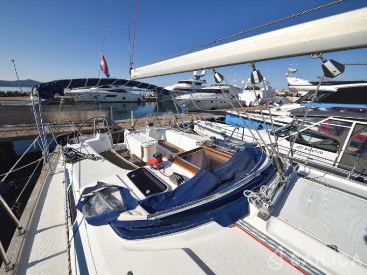 Bavaria 44 - Yacht Charter Sailica