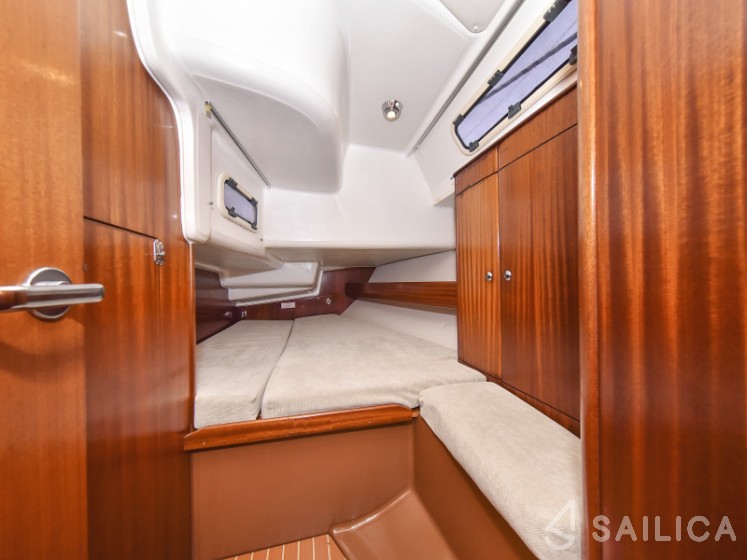 Bavaria 44 - Yacht Charter Sailica