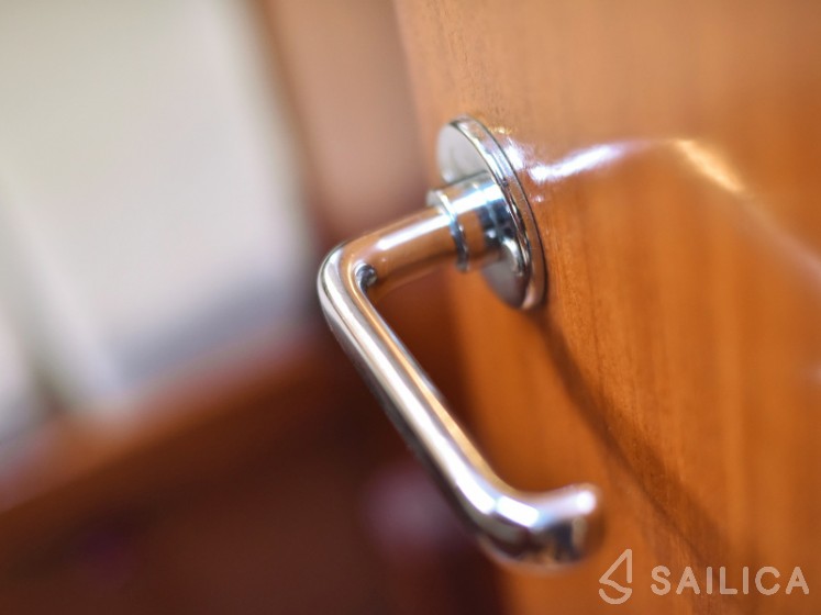 Bavaria 44 - Yacht Charter Sailica