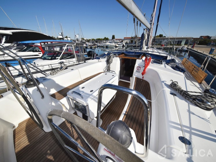Bavaria 44 - Yacht Charter Sailica