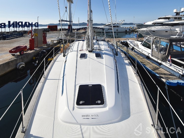 Bavaria 44 - Yacht Charter Sailica