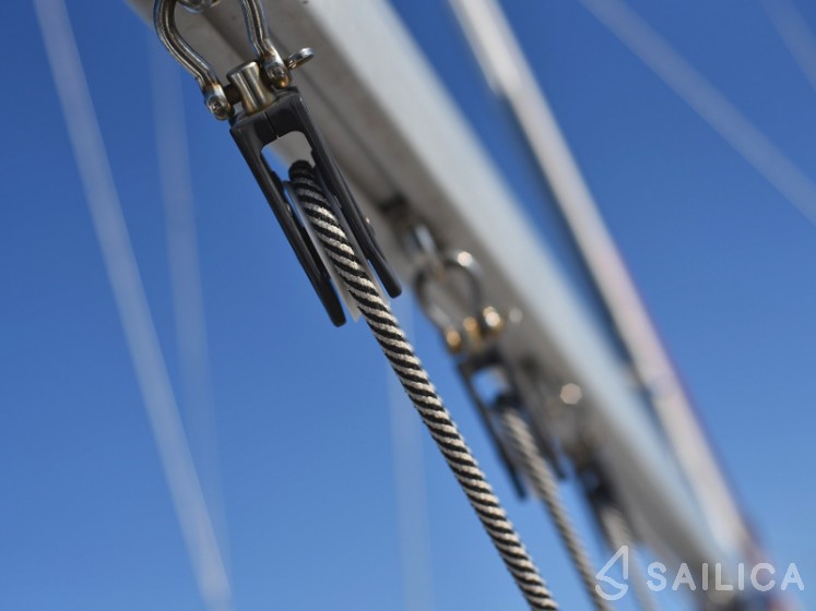 Bavaria 44 - Yacht Charter Sailica