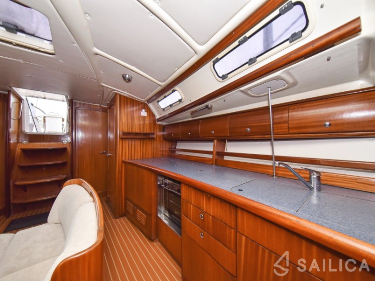 Bavaria 44 - Yacht Charter Sailica