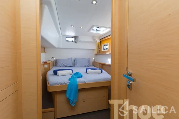 Lagoon 450  Flybridge - Yacht Charter Sailica
