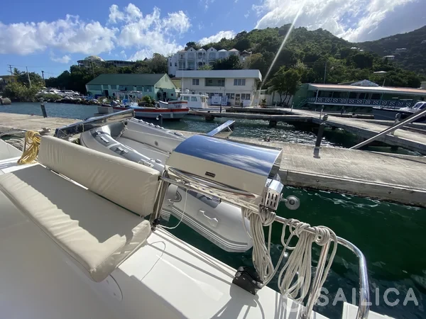 Helia 44 - Yacht Charter Sailica