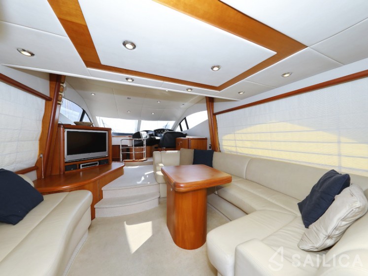 Manhattan 50 - Yacht Charter Sailica