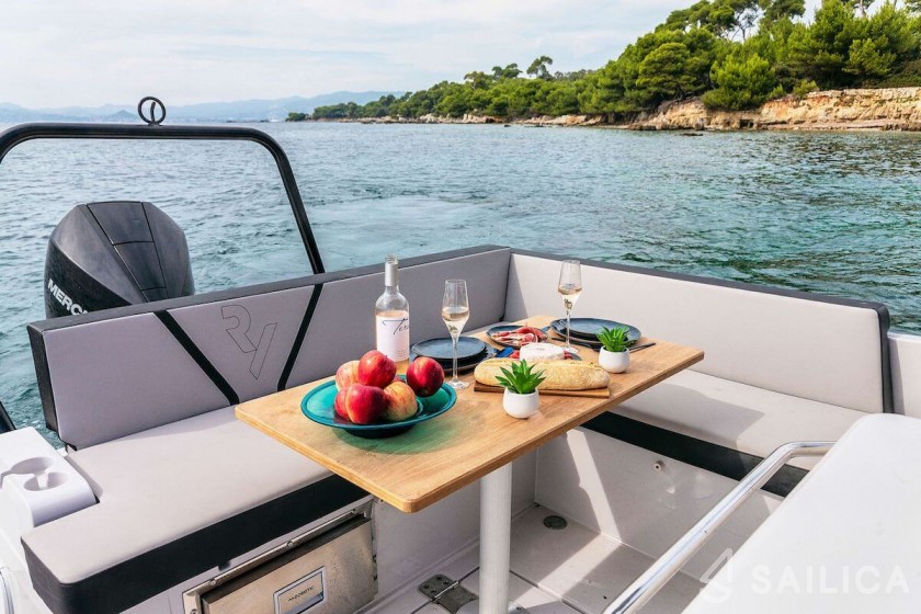 Ryck 280 - Yacht Charter Sailica