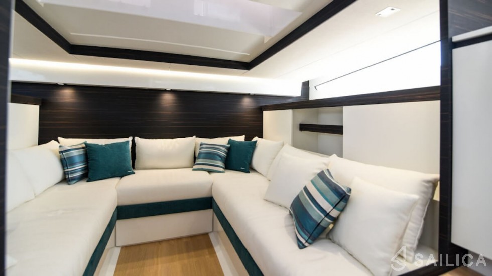 Fiart Seawalker 39 - Yacht Charter Sailica