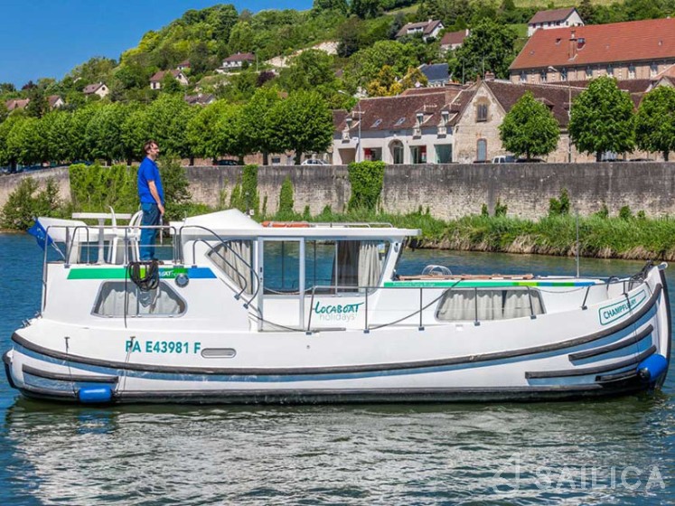 Pénichette 1020 - Yacht Charter Sailica