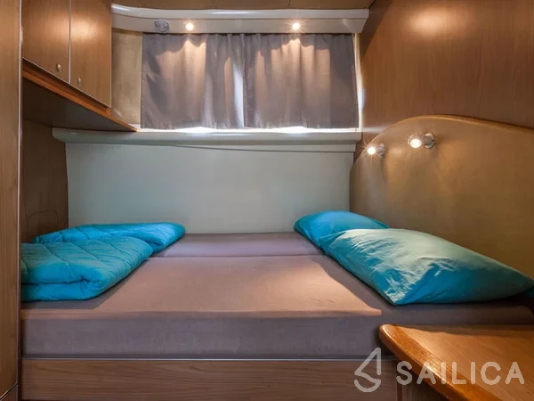 Pénichette 1020 - Yacht Charter Sailica