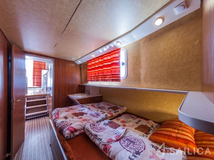 Pénichette 1120 - Yacht Charter Sailica