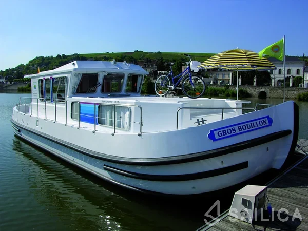 Pénichette 1120 - Yacht Charter Sailica