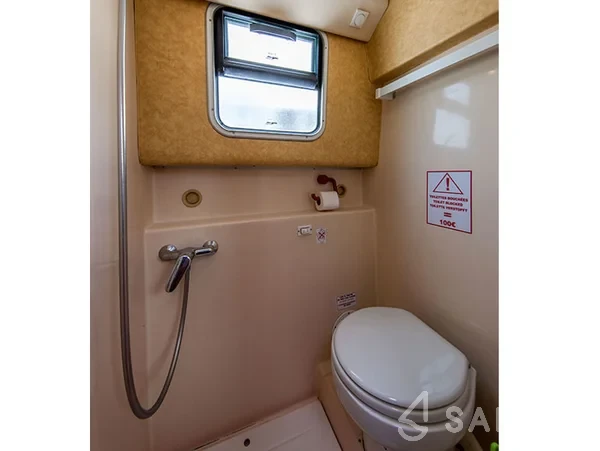 Pénichette 1120 - Yacht Charter Sailica