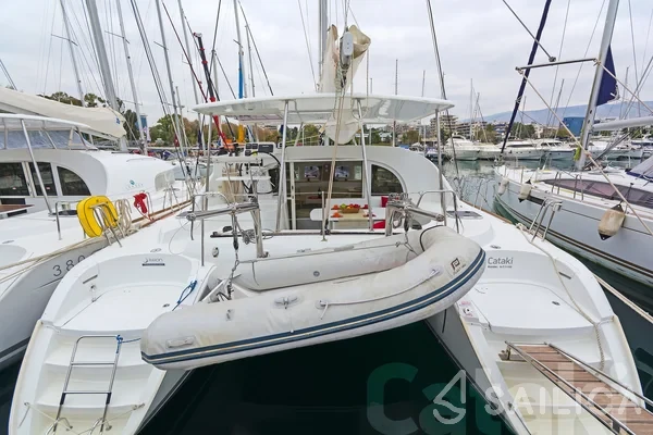 Lagoon 380 S2 - Yacht Charter Sailica
