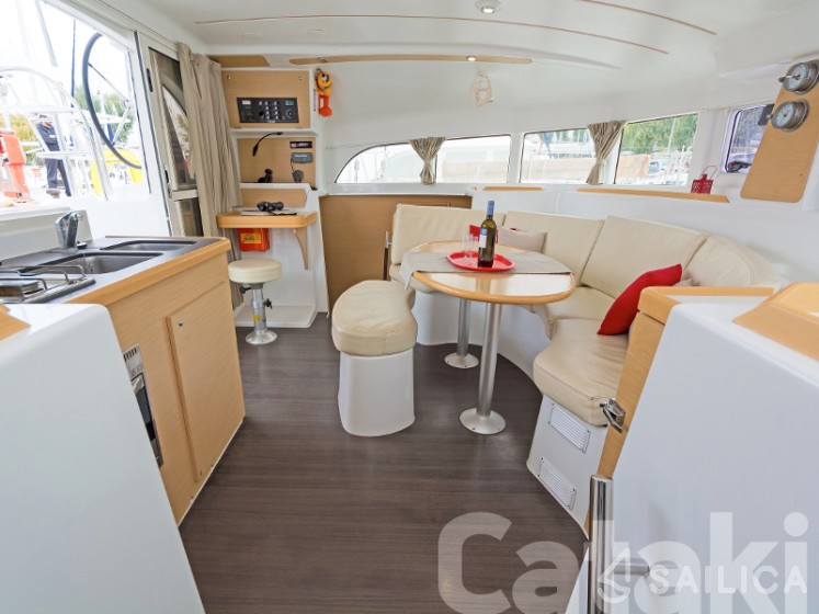 Lagoon 380 S2 - Yacht Charter Sailica