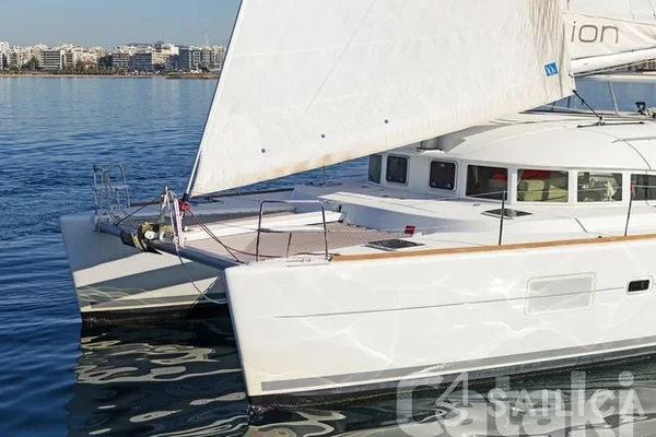 Lagoon 380 S2 - Yacht Charter Sailica