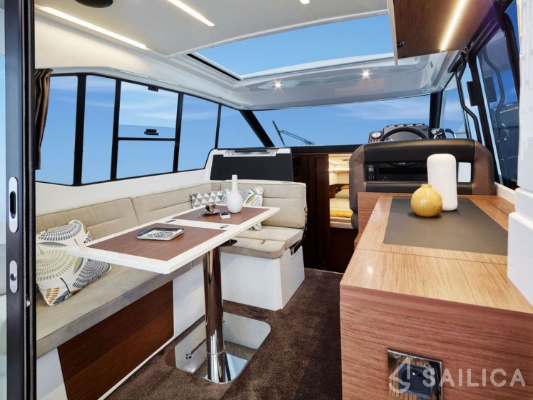 Jeanneau NC 33 - Yacht Charter Sailica