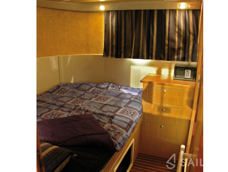 Pénichette 1180 - Yacht Charter Sailica