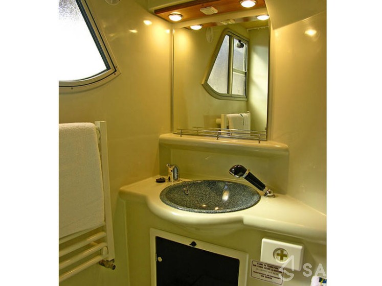 Pénichette 1180 - Yacht Charter Sailica