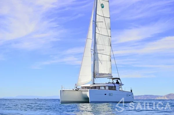 Lagoon 400 S2 - Yacht Charter Sailica