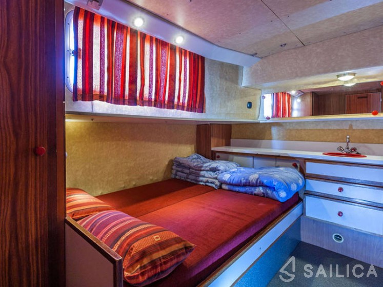 Pénichette 1500R - Yacht Charter Sailica