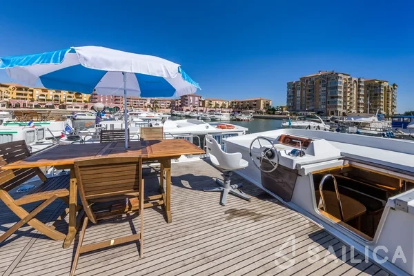Pénichette 1500FB - Yacht Charter Sailica