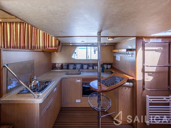 Pénichette 1500FB - Yacht Charter Sailica