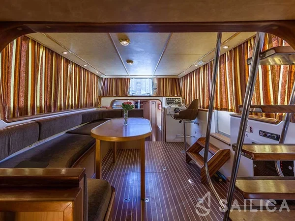 Pénichette 1500FB - Yacht Charter Sailica