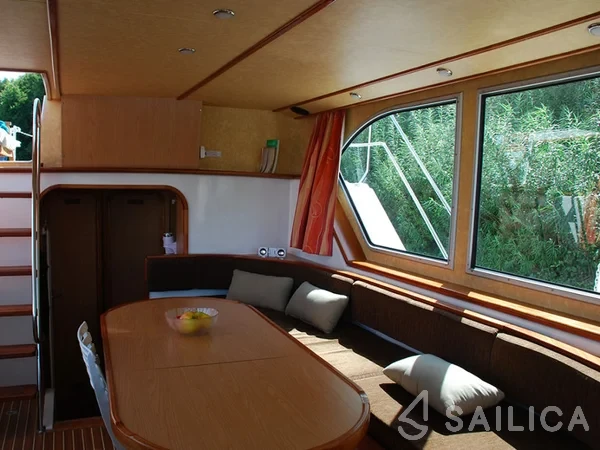 Pénichette 1500FB - Yacht Charter Sailica