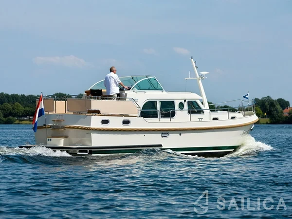 Grand Sturdy 34.9 - Yacht Charter Sailica