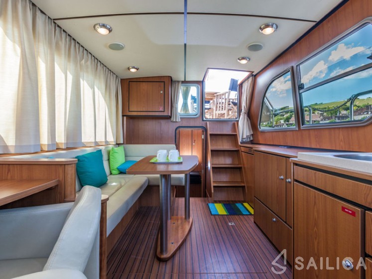 Grand Sturdy 34.9 - Yacht Charter Sailica