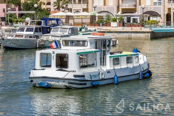 Pénichette 935 - Yacht Charter Sailica