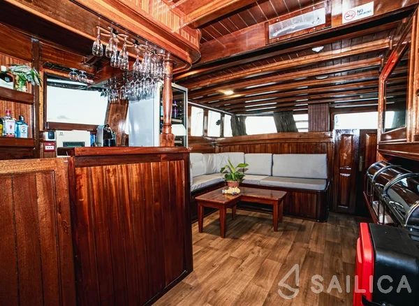 Gulet - Yacht Charter Sailica