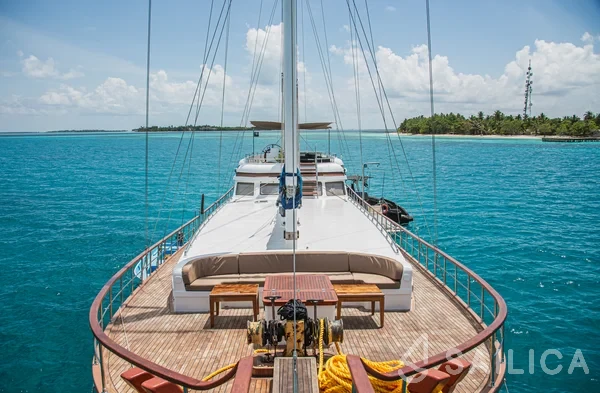 Gulet - Yacht Charter Sailica