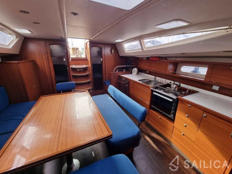 Delphia 47 - Yacht Charter Sailica