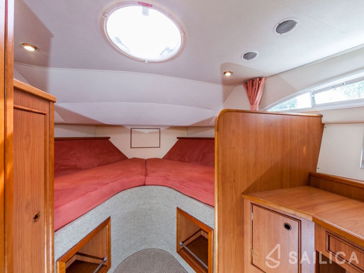 Europa 400 - Yacht Charter Sailica