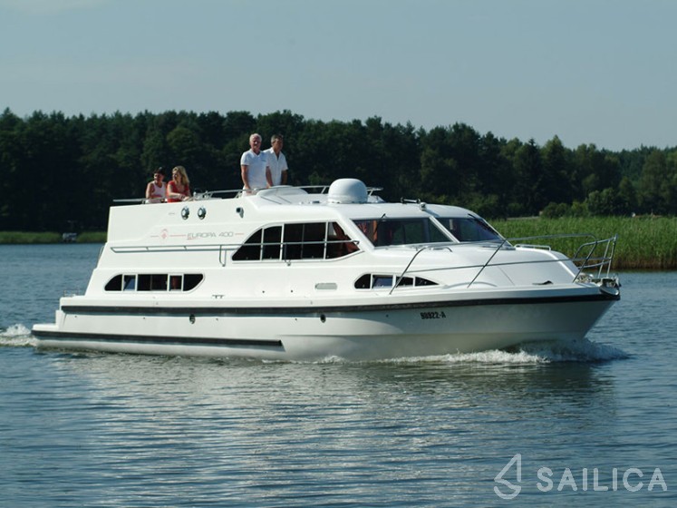 Europa 400 - Yacht Charter Sailica