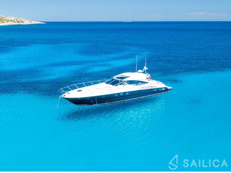 Sarnico 65 - Yacht Charter Sailica