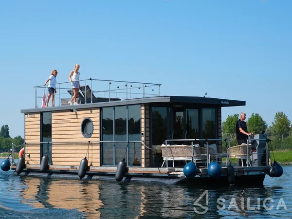 Houseboat - Yacht Charter Sailica