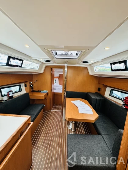 Bavaria C38 - Photo #30 Bavaria C38 - Yacht Charter Sailica