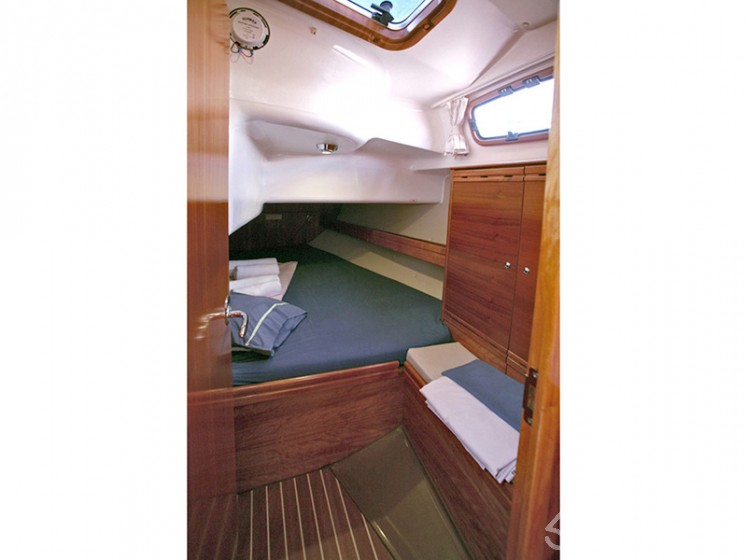 Bavaria 37 Cruiser - Yacht Charter Sailica